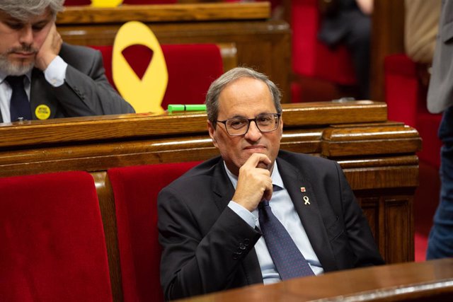 El president de la Generalitat de Catalunya, Quim Torra, assegut en el seu escó