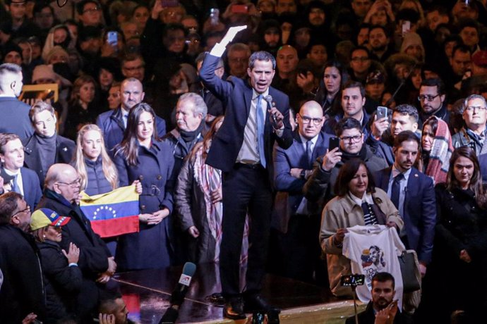 Encuentro de Juan Guaidó con la diáspora venezolana en la Puerta del Sol, en Madrid a 25 de enero de 2020