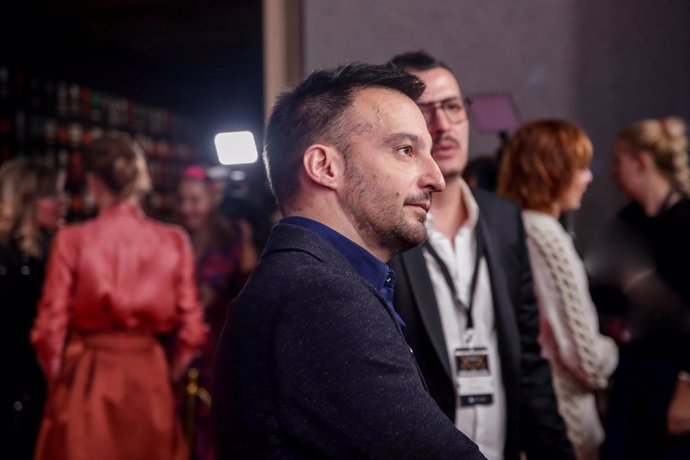 El director de cine Alejandro Amenábar posa a su llegada a la Fiesta de Nominados de la 34 edición de los Premios Goya en el Florida Retiro, en Madrid a 16 de diciembre de 2019.