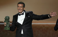 Antonio Banderas, Mejor actor en los Goya 2020 por 'Dolor y gloria': "No solo estoy vivo sino que me siento vivo"