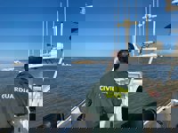 Reanudan la búsqueda del 'Rúa Mar' en Cádiz mientras continúa la instalación del sonar y el robot submarino