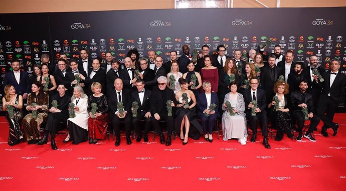 Foto de famialia de todos los premiados de la XXXIV edición de los Premios Goya, en Málaga, a 25 de enero de 2020.