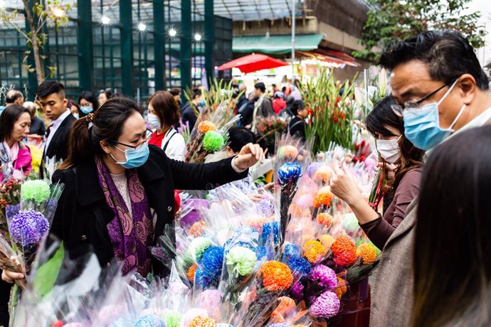 Gent amb mascarilles a Hong Kong