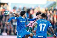 El Getafe se aúpa a Champions con polémica, la Real golea al Mallorca y el Celta perdona al Eibar