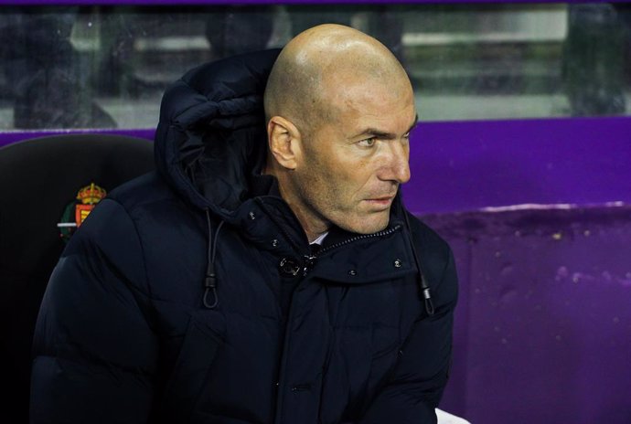 Fútbol.- Zinédine Zidane: "El liderato no cambia nada, queda mucha Liga"