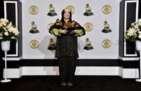 Billie Eilish arrasa en los Grammy, que premian a Rosalía y Alejandro Sanz y recuerdan a Kobe Bryant
