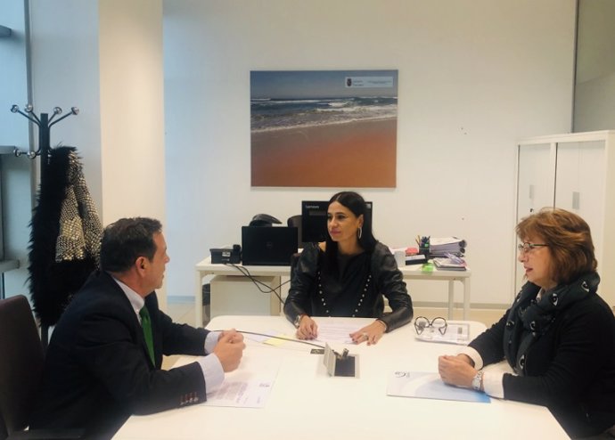 Odette Álvarez se ha reunido con representantes de la Asociación de Comerciantes del Casco Viejo de Santander para estudiar vías de colaboración