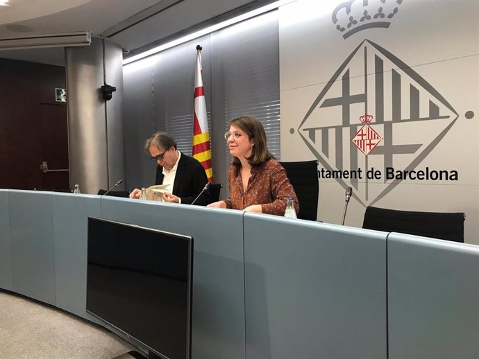 Los tenientes de alcalde del Ayuntamiento de Barcelona Joan Subirats y Janet Sanz, en rueda de prensa sobre el museu Hermitage el 27 de enero de 2020