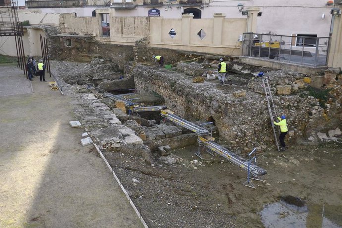 Excavaciones en el teatro romano de Tarragona