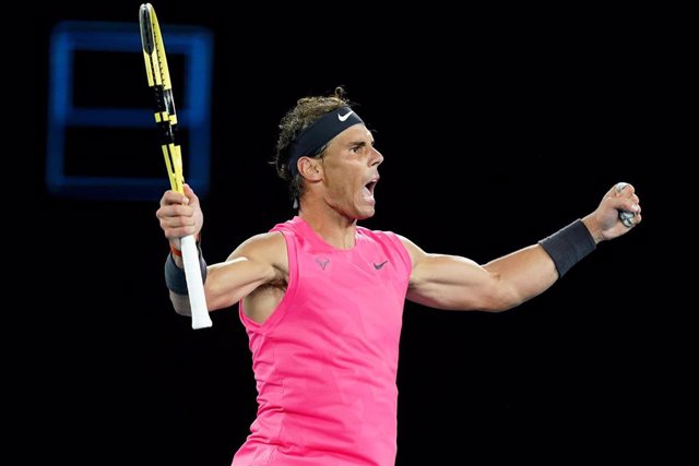Rafa Nadal celebra su victoria ante Nick Kyrgios en los octavos de final del Abierto de Australia 2020
