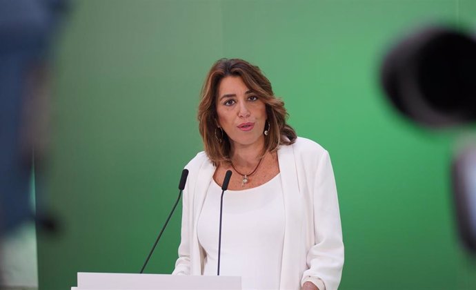 La secretaria general del PSOE-A, Susana Díaz, en rueda de prensa. Foto de archivo