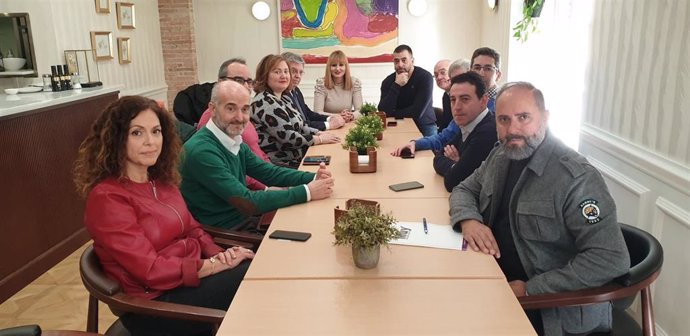 Reunión del Ayuntamiento de Jaén con el  sector hostelero.