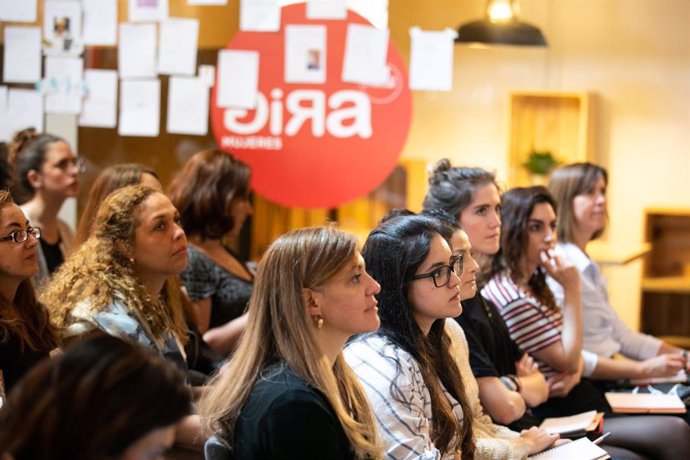 Sevilla.- Un proyecto de Coca-Cola para favorecer el emprendimiento femenino lle