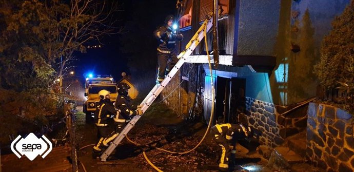 Incendio en una vivienda de Piloña.