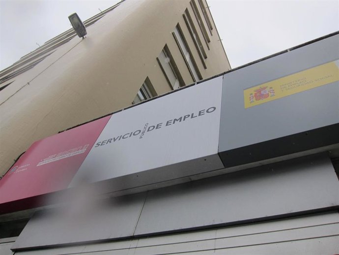 EPA.- Torrelavega y Santander registran la mayor tasa de paro y la menor tasa de actividad de Cantabria