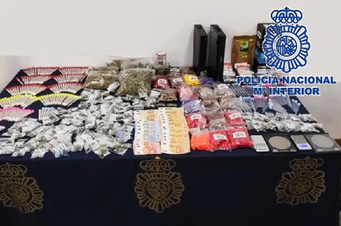 Objetos intervenidos en un local de Marbella