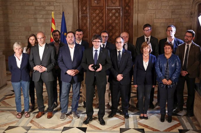 Puigdemont y el resto del Govern comparece por el 1-O