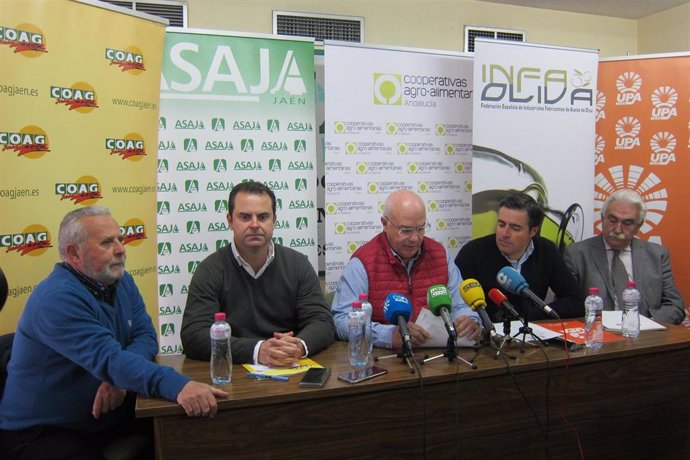 Rueda de prensa de las organizaciones agrarias  en Jaén.