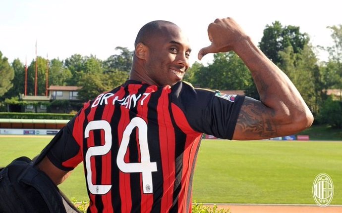 Fútbol.- El AC Milan portará brazaletes negros y guardará un minuto de silencio 