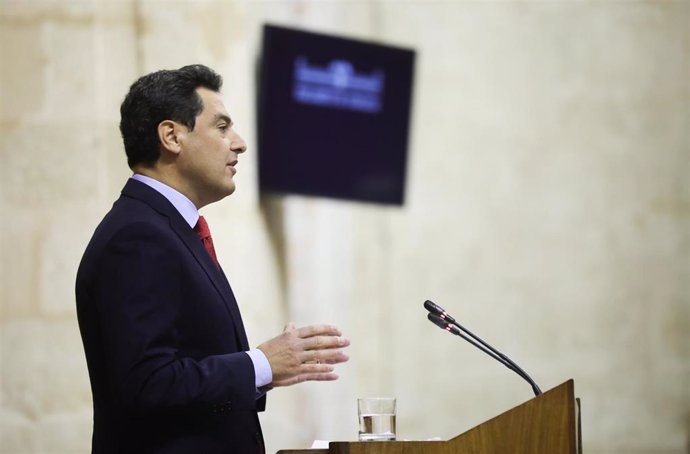 Comparecencia a petición propia del presidente de la Junta de Andalucía, Juanma Moreno, en un pleno extraordinario del Parlamento andaluz para informar sobre la situación de Andalucía.