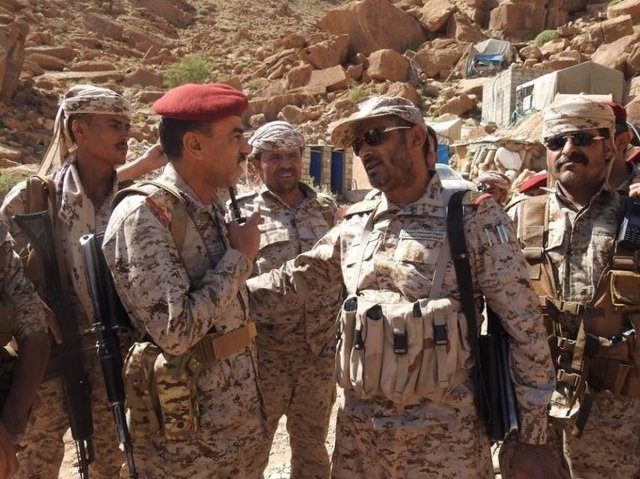 Soldados y altos mandos militares de Yemen