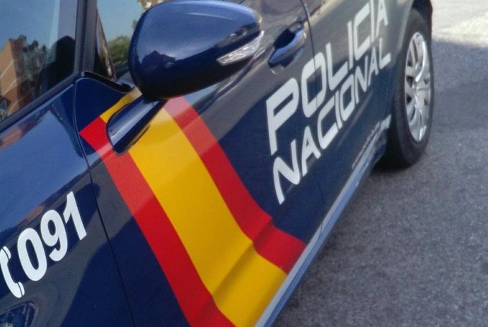 Imatge d'un cotxe patrulla de la Policia Nacional.
