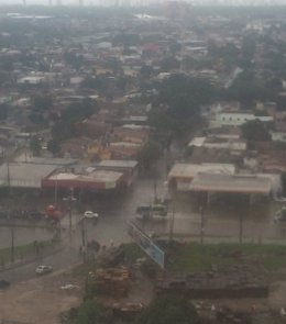 Les pluges torrencials de Brasil han causat, per ara, la mort de 56 persones.
