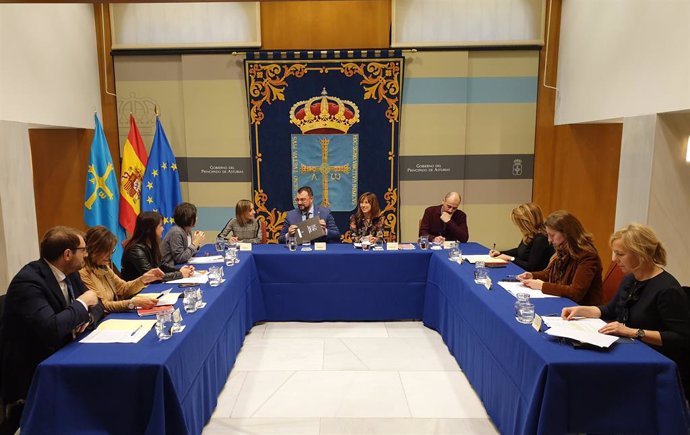 Reunión de la mesa de estudio entre el Gobierno del Principado y los grupos parlamentarios de la Junta General sobre el sistema de financiación autonómica