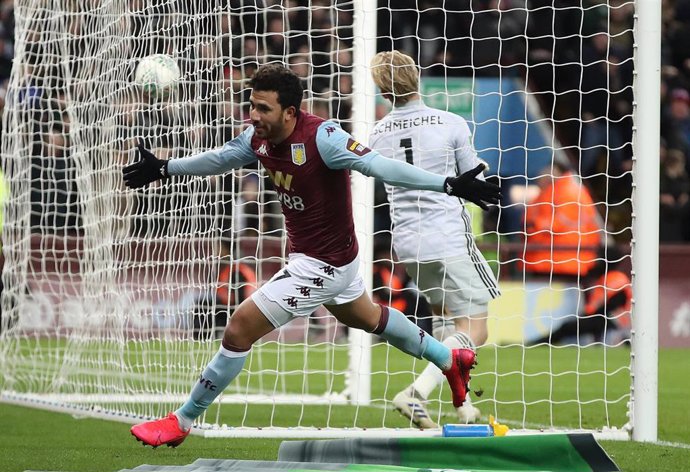Trézéguet tras anotar el 2-1 definitivo en el Aston Villa-Leicester City de la Carabao Cup 2019-2020