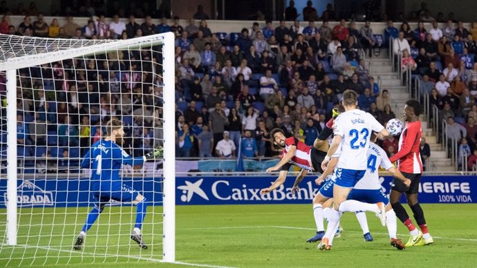 El Athletic vence al Tenerife en la tanda de penaltis