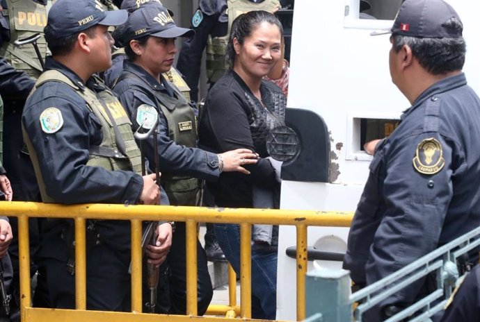 Perú.- La Justicia de Perú dicta 15 meses de prisión preventiva para Keiko Fujim