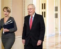 McConnell avisa de que los republicanos no tienen los votos necesarios para bloquear testigos en el 'impeachment'