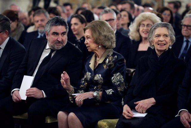 La Reina Sofía asiste al concierto en memoria de las víctimas del Holocausto en el Palacio Real