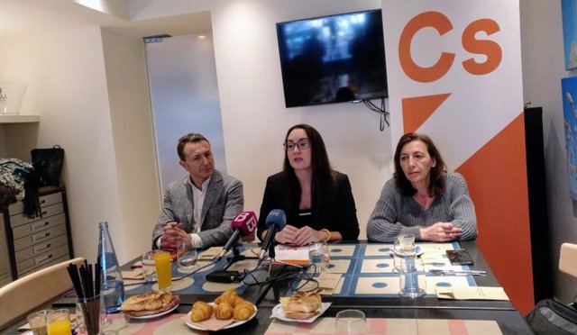 Cs en el Consell de Mallorca realiza un desayuno informativo para presentar su política de cara a 2020.