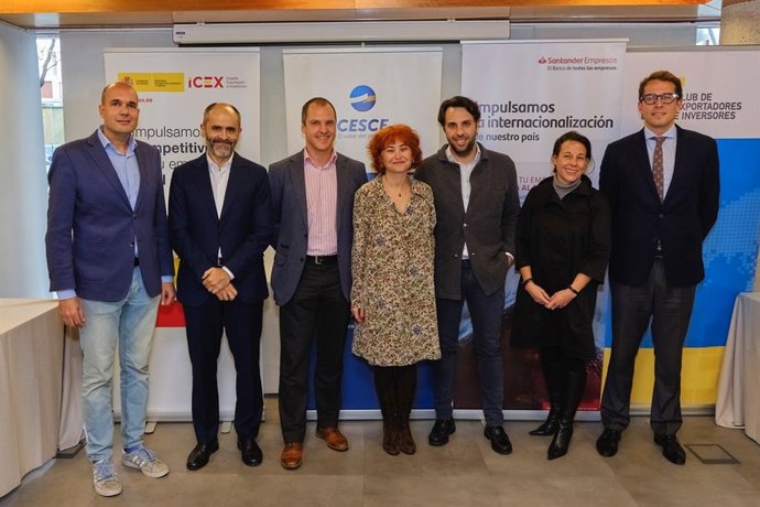 Foro Diálogos de Internacionalización, organizado por Gestión Press y ESADE, con el patrocinio de Cesce y Banco Santander y la asistencia de la consejera delegada del Icex, María Peña