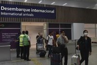 Aerolíneas de todo el mundo cancelan vuelos a China por el miedo al coronavirus