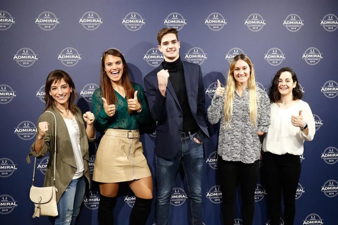 De izda a dcha: Sandra Sánchez, Aina Cid, Javier Pérez Polo, Sarai Gascón y Ana Pérez