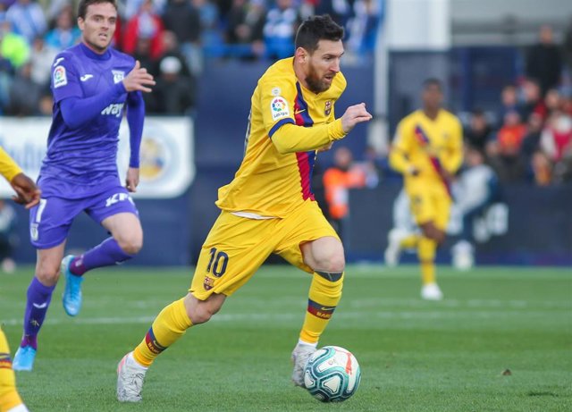LEGANES, SPAIN - NOVEMBER 23: Lionel Messi, player of FC Barcelona from Argentina controls the ball during the Liga match played between CD Leganes and FC Barcelona at Butarque Stadium on November 23, 2019, in Leganes, Madrid, Spain.