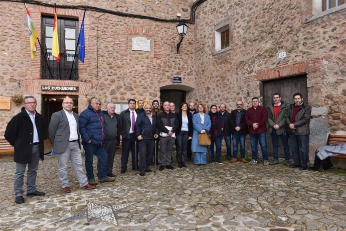 Reunión del Ejecutivo regional con alcaldes de la comarca del Camero Nuevo