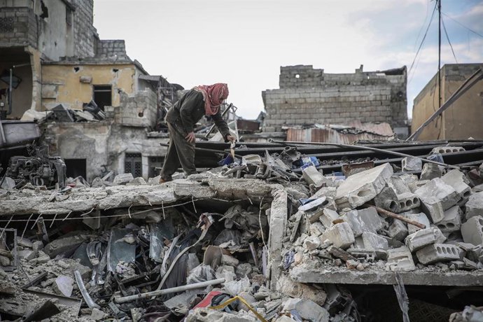 Daños causados por los bombardeos del Ejército de Siria contra la ciudad de Idlib, capital de la provincia homónima