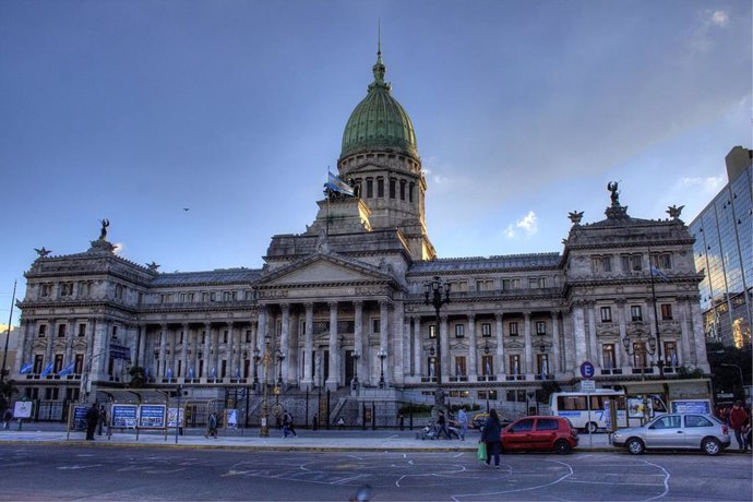Argentina.- El Congreso de Argentina aprueba el proyecto de ley para renegociar 
