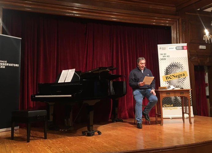 El comisario de la BCNegra Carlos Zanón durante la presentación del festival (archivo)
