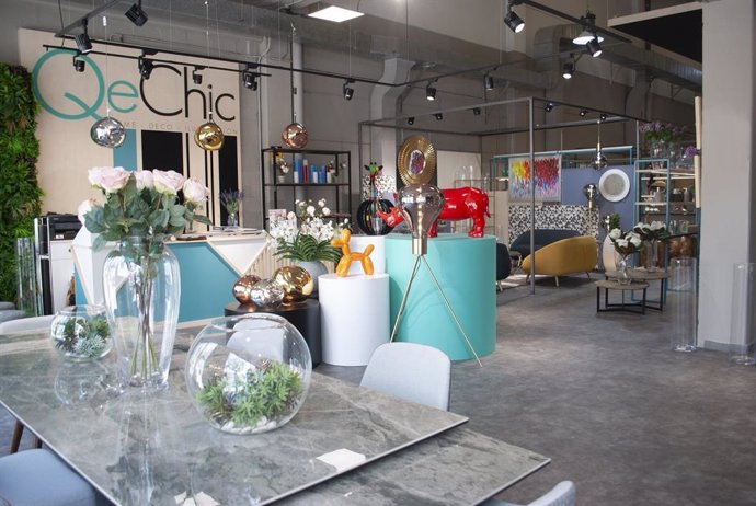 COMUNICADO: QeChic abre su primera tienda de muebles, iluminación y decoración e