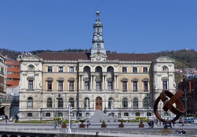 Fachada del Ayuntamiento de Bilbao
