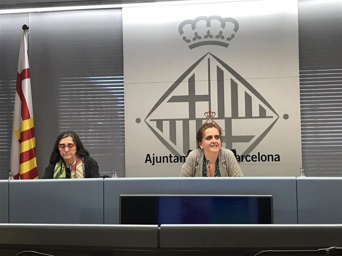 La Gerente De La ASPB, Carme Borrell, Y La Concejal De Salud De Barcelona, Gemma Tarafa