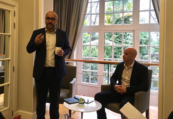 El consejero delegado de Enimbos, Javier de la Cuerda, interviene durante la presentación de resultados de la compañía, en Madrid.