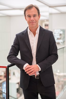 Suecia.- Stefan Persson cede a su hijo la presidencia de H&M