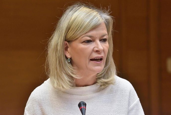 La consellera de Justicia, Gabriela Bravo, en una comparecencia en Les Corts