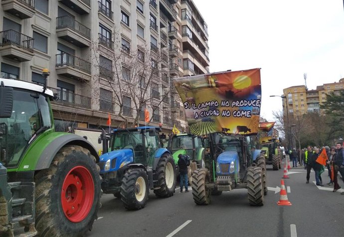 Tractores en la protesta del campo en Zamora.