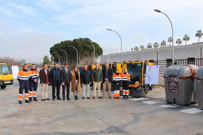 Presentación de los nuevos vehículos de Lipasam